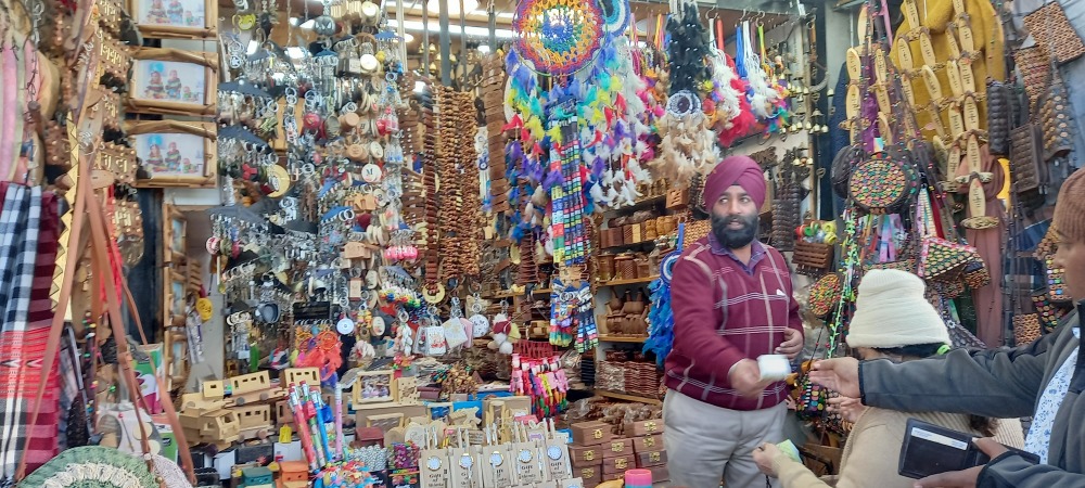 Lakkar Bazaar Shimla